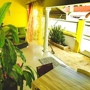 Hostal Butterfly, Saint-Francois (Grande-Terre)